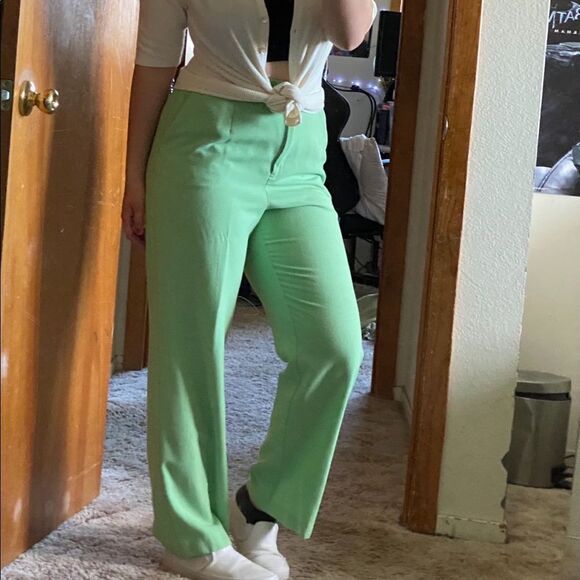 Green Slouchy Summer Pants - Picture 2 of 10